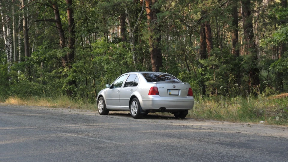 Volkswagen Jetta 1.8T Wolfsburg Edition 3