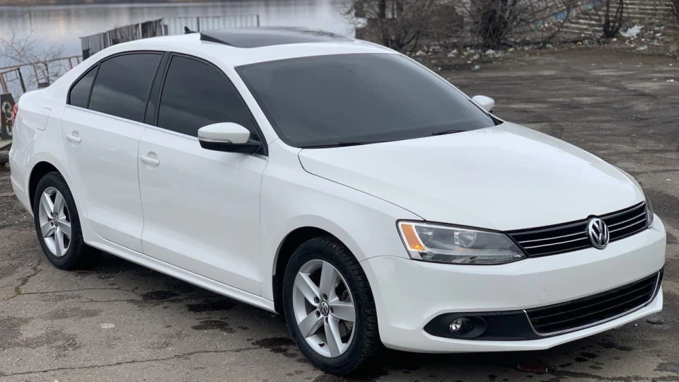 Volkswagen Jetta 2.0 TDI USA 2