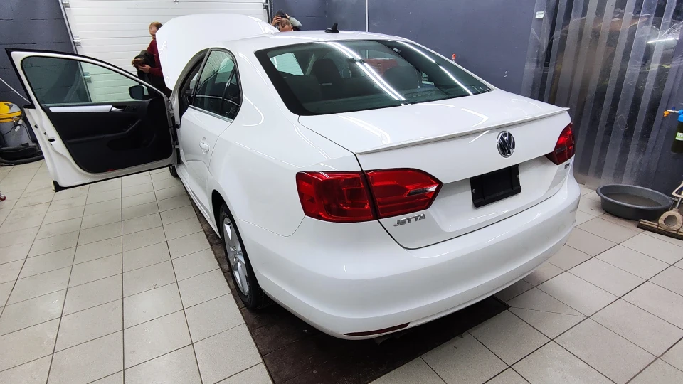 Volkswagen Jetta 2.0 TDI 4