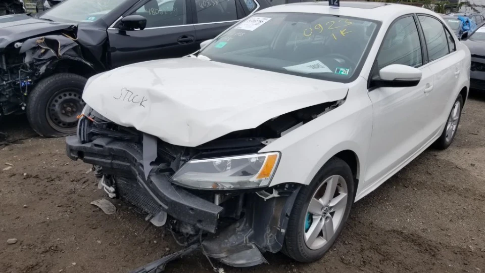 Volkswagen Jetta 2.0 TDI 5