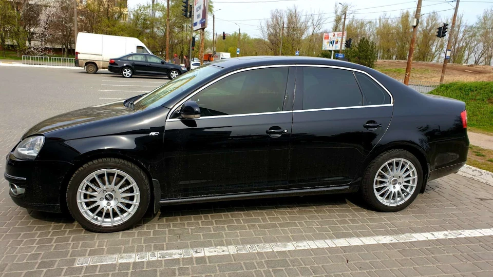 Volkswagen Jetta 2.0 TFSI (BWA) DSG6 St.2 3
