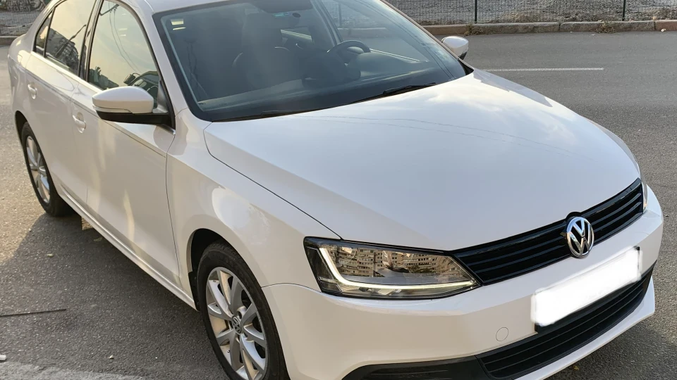 Volkswagen Jetta 2.5 SE Біла Табуретка 2