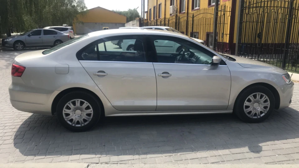 Volkswagen Jetta 2.5 SE USA 3