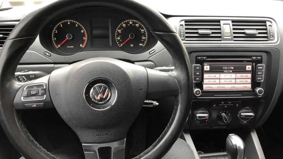 Volkswagen Jetta 2.5 2