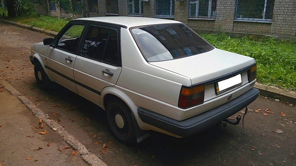 Volkswagen Jetta Біла 4