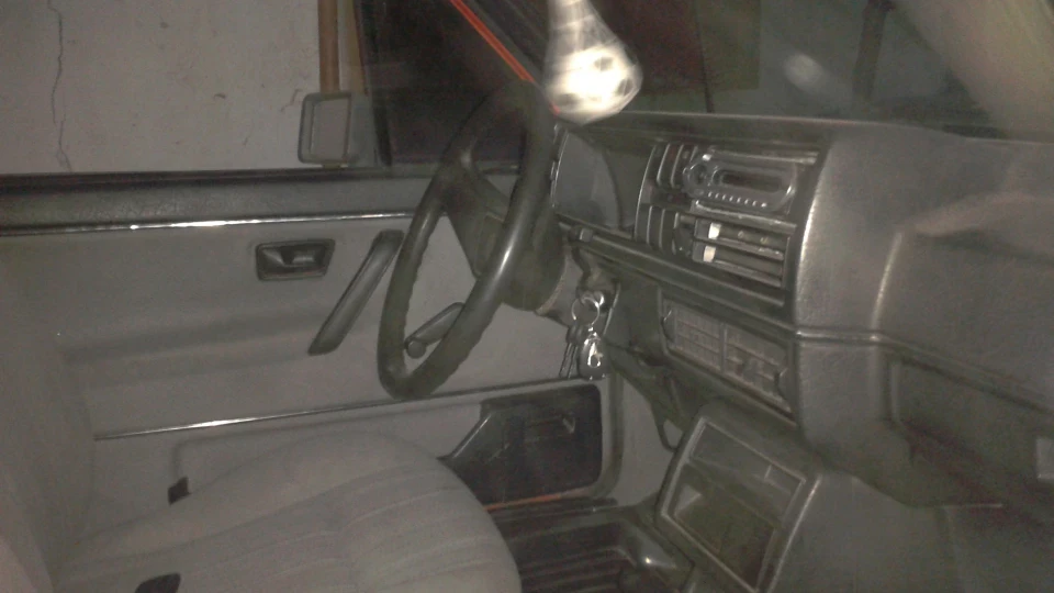 Volkswagen Jetta COUPE 1.6 Diesel АТ 2