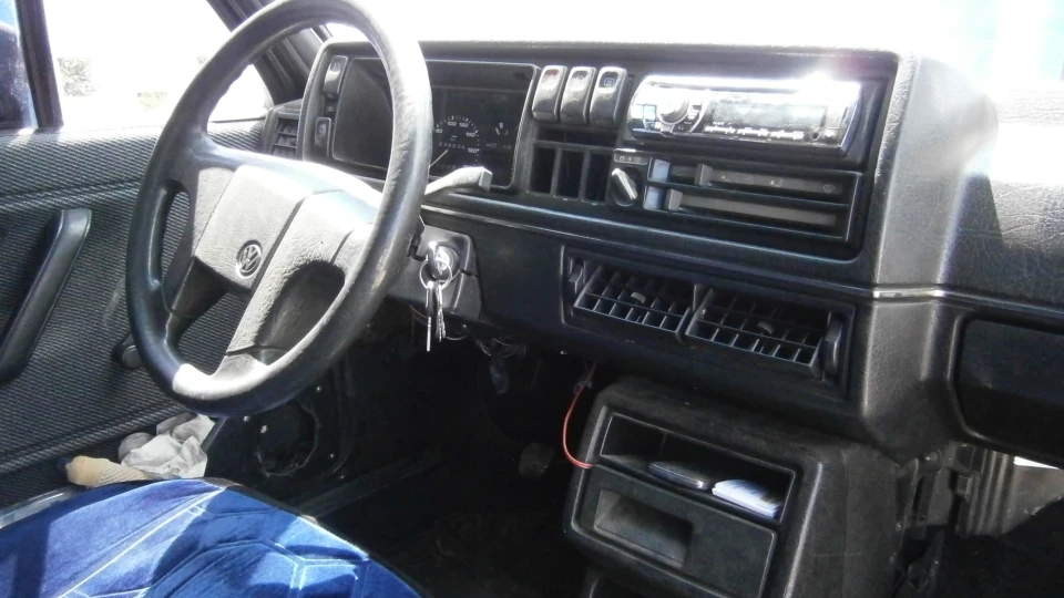 Volkswagen Jetta Coupe седан дводверний 5