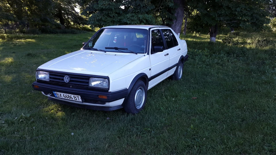 Volkswagen Jetta GL 3