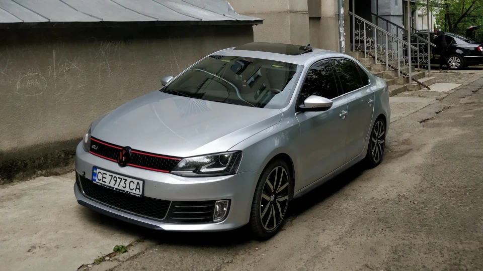 Volkswagen Jetta GLI 2.0T 2