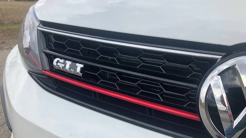 Volkswagen Jetta GLI 2