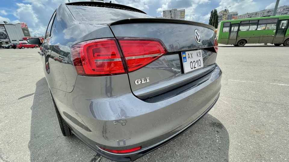Volkswagen Jetta GLI⚡️ 3