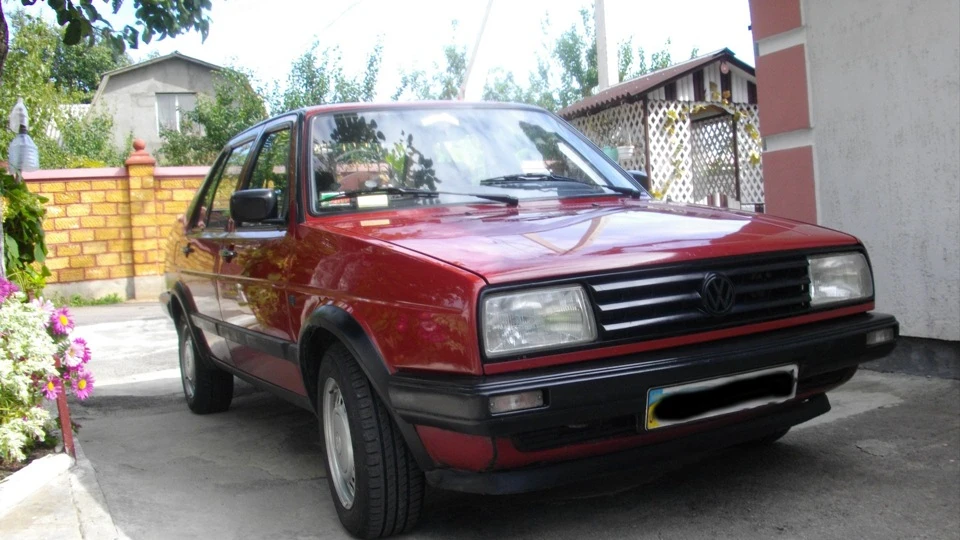 Volkswagen Jetta червона класика 5