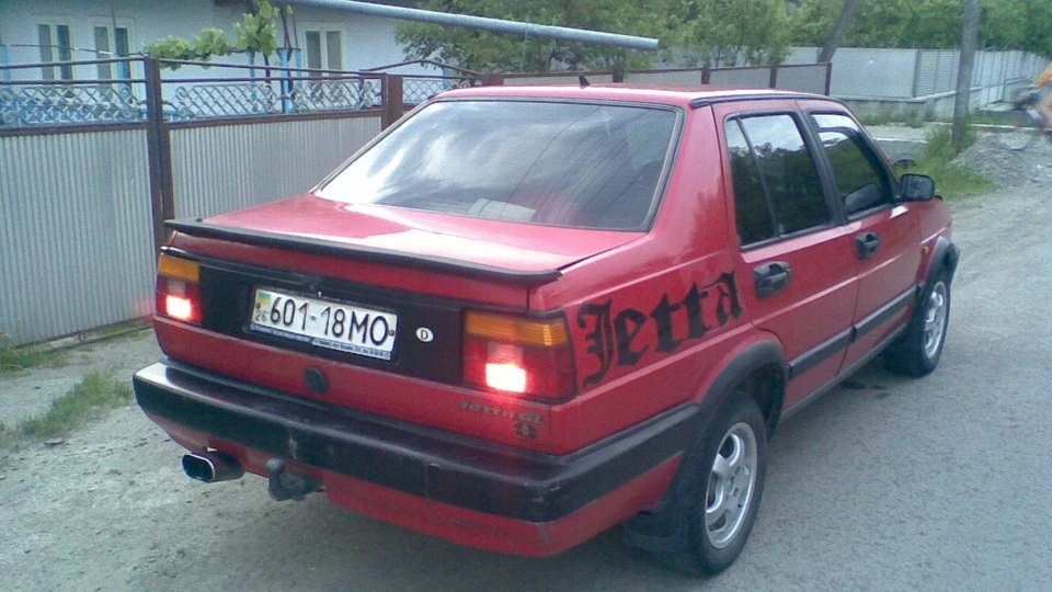 Volkswagen Jetta Червоний рідний колір,1.6 2