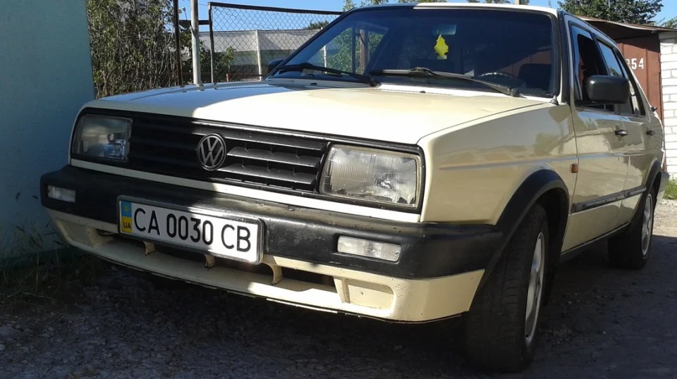 Volkswagen Jetta Маленька 3