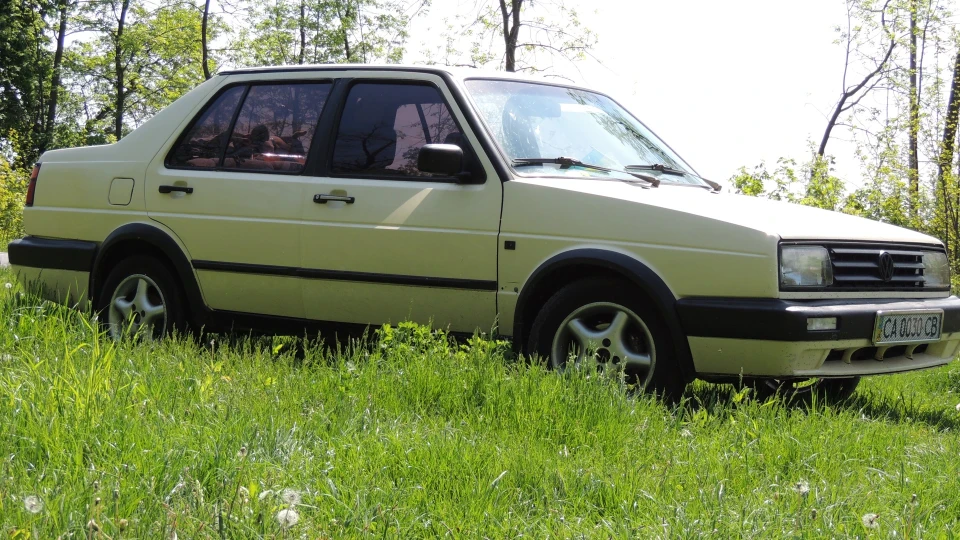 Volkswagen Jetta Маленька 5