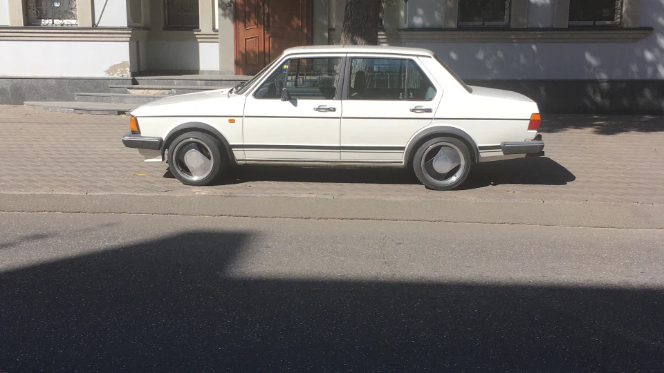Volkswagen Jetta Mk1 4