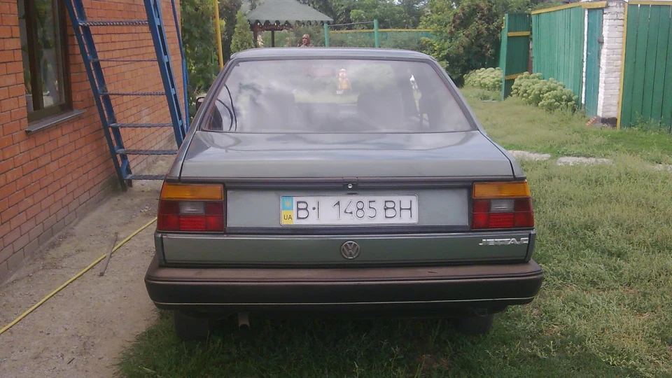 Volkswagen Jetta MK2 3