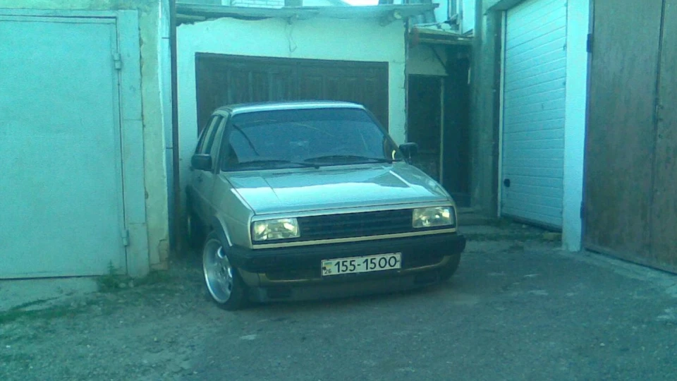 Volkswagen Jetta MKII "89 5