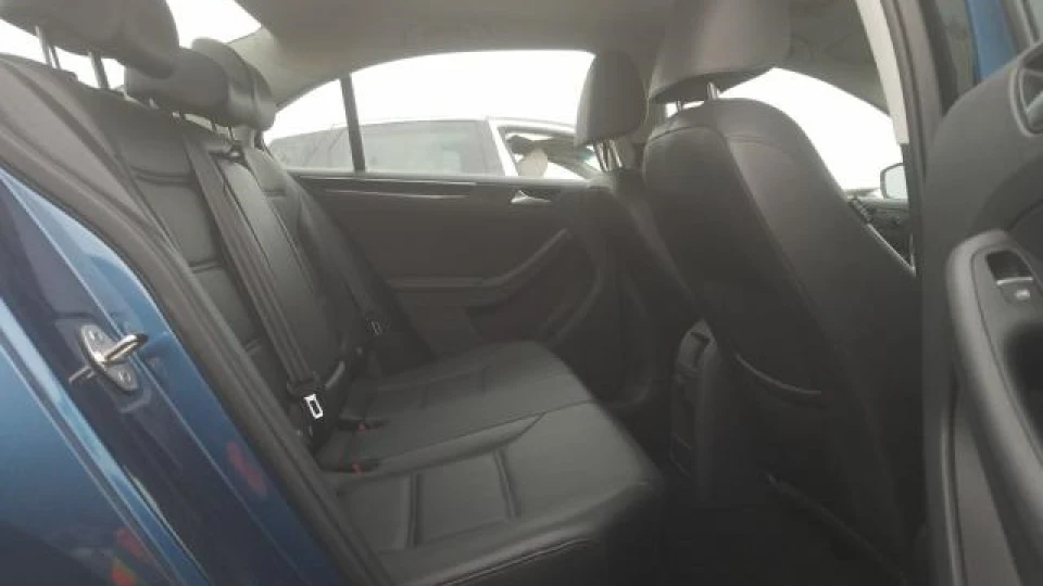 Volkswagen Jetta Молодша сестра 5