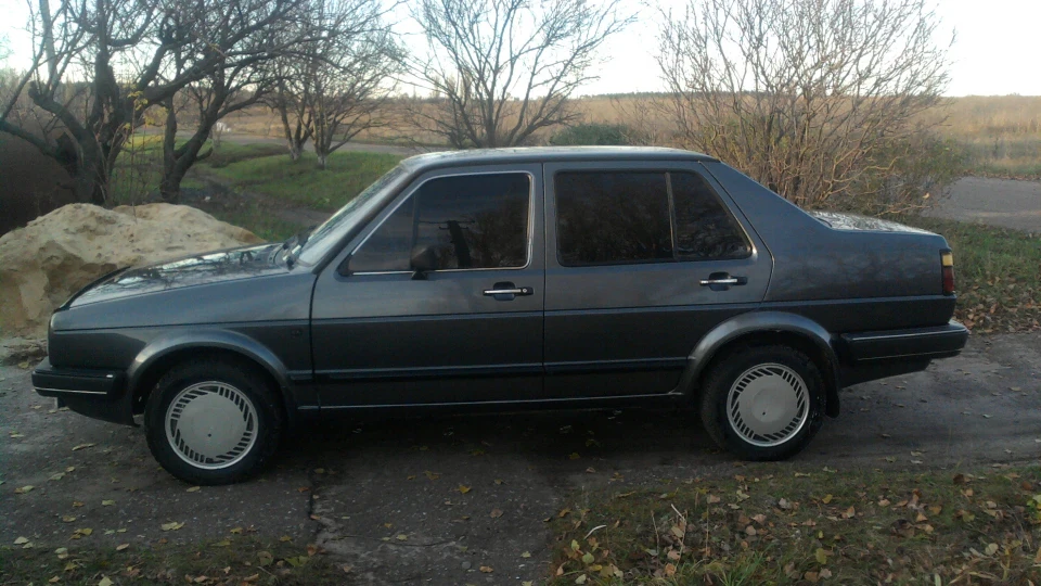 Volkswagen Jetta мокрий асфаль 1,6 бензин 4