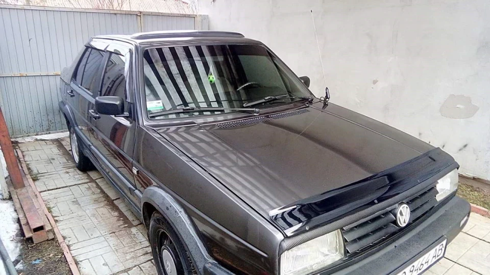 Volkswagen Jetta Мокрий асфальт 1.6 турбо 4