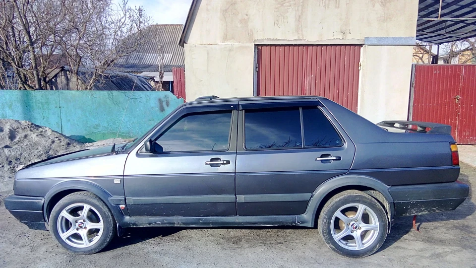 Volkswagen Jetta Мокрий асфальт 1.6 турбо 5