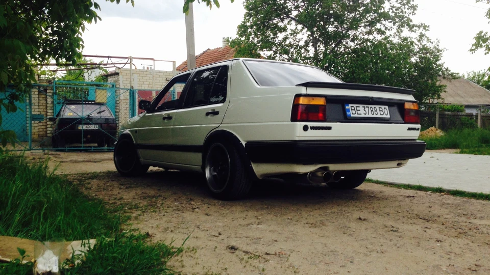 Volkswagen Jetta На стилі) 2