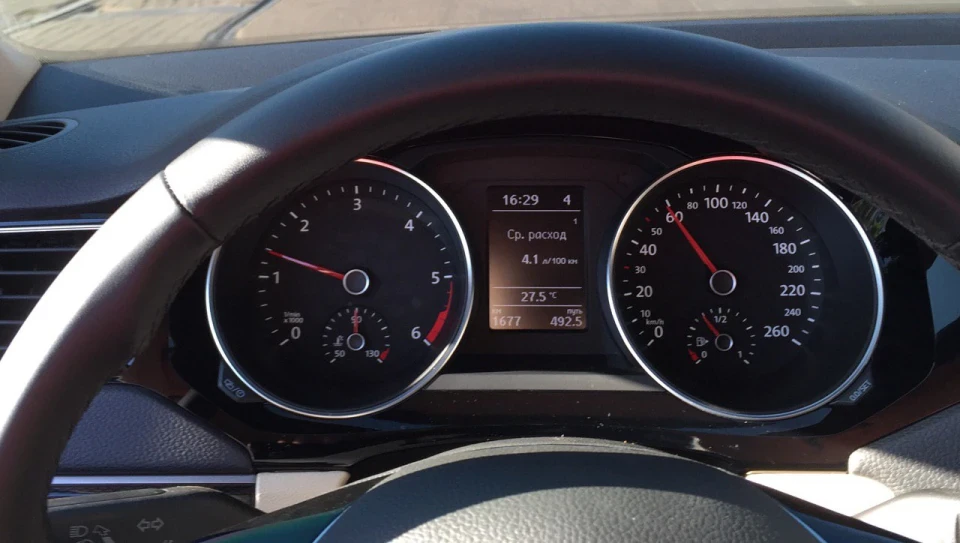 Volkswagen Jetta нова 4