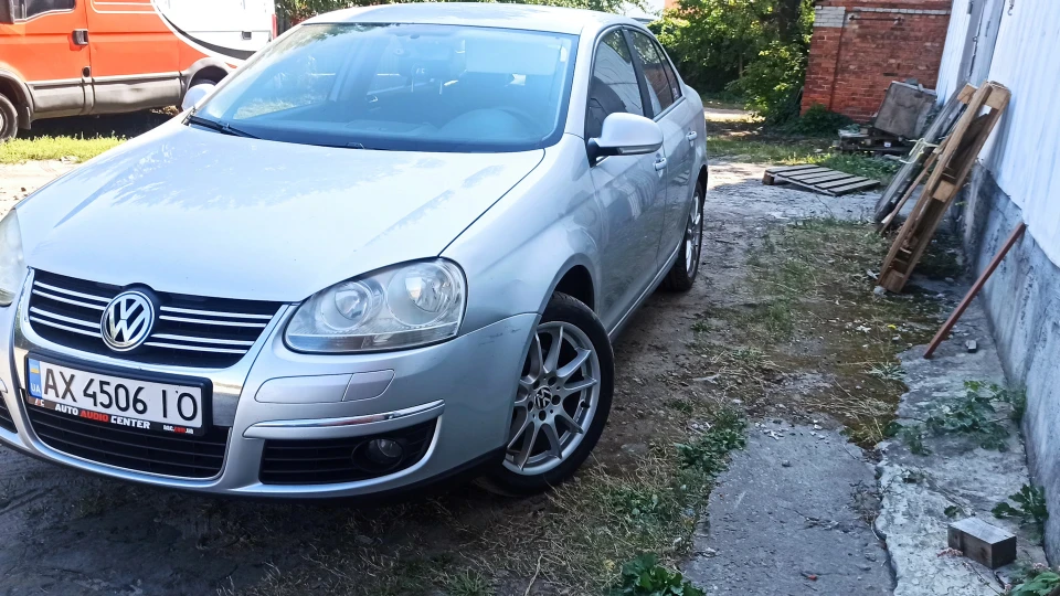 Volkswagen Jetta NoxeHok 5