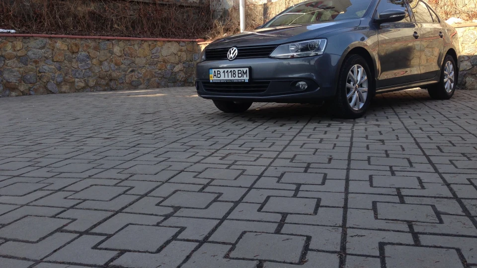 Volkswagen Jetta Platinum 5