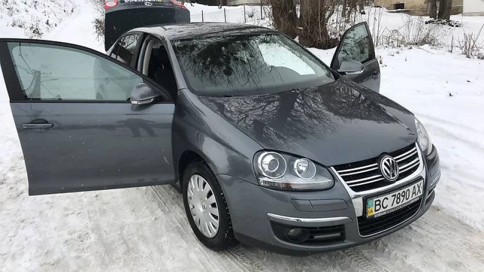 Volkswagen Jetta Platinumgrey 3