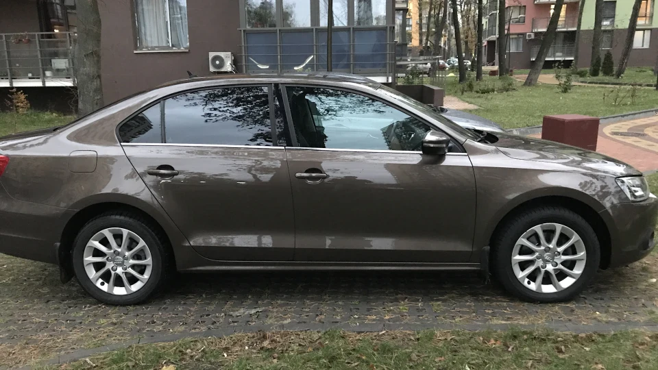 Volkswagen Jetta Pride 4