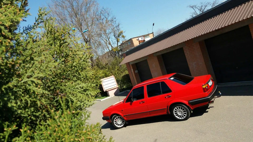 Volkswagen Jetta red reklama 3