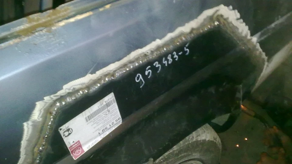 Volkswagen Jetta іржавий ліхтарик 4