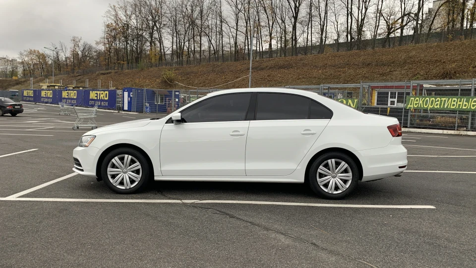 Volkswagen Jetta S