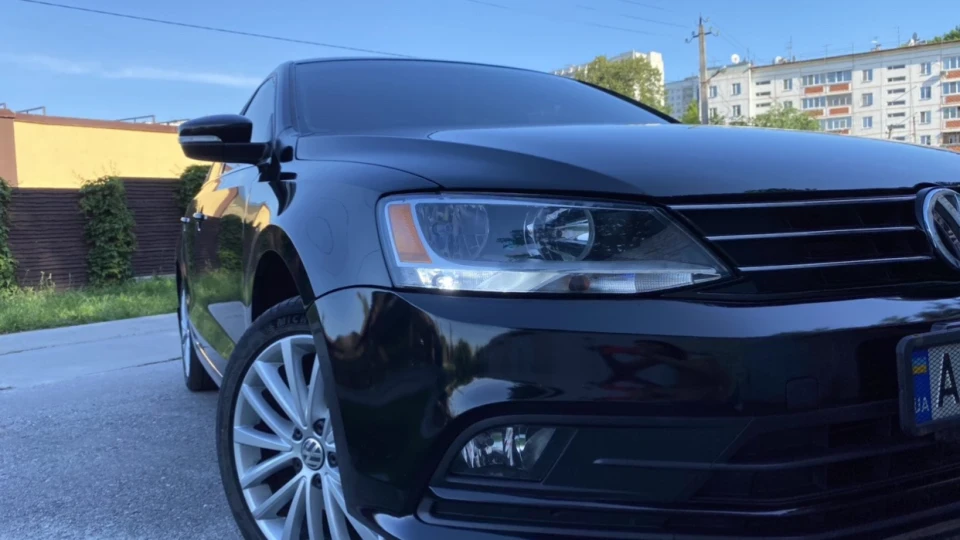 Volkswagen Jetta SEL Pitbull
