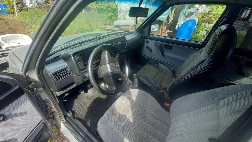 Volkswagen Jetta Сіренький ТурбоДизель 4