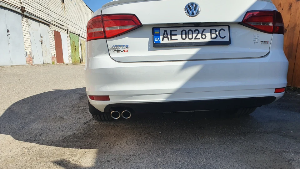Volkswagen Jetta Sport 1.8 TSi 5