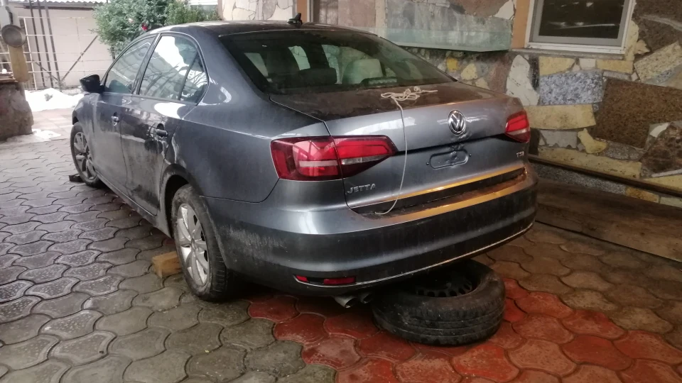 Volkswagen Jetta Sport 1.8ци