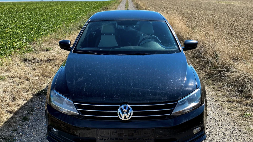 Volkswagen Jetta Sport 5