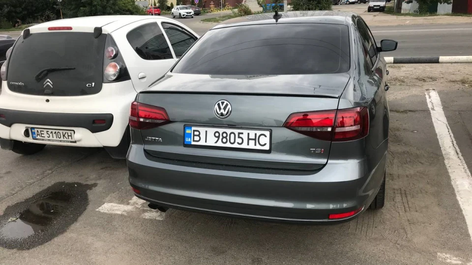 Volkswagen Jetta Sport 3