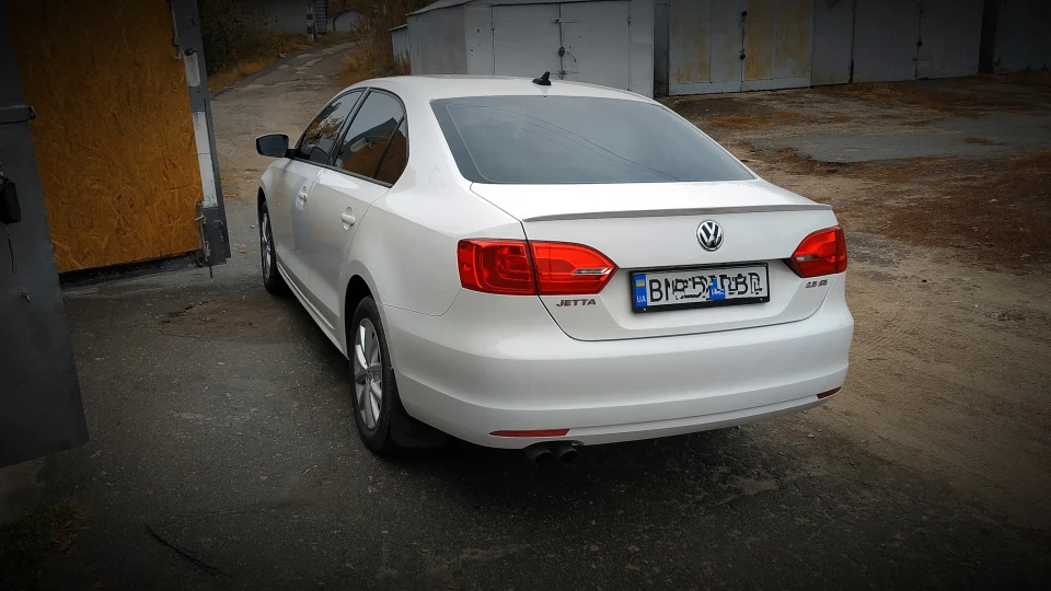 Volkswagen Jetta USA 2.5 SE 3