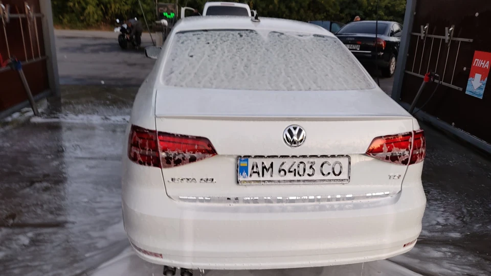 Volkswagen Jetta VW JETTA 2017 1.8L I4 FI 4