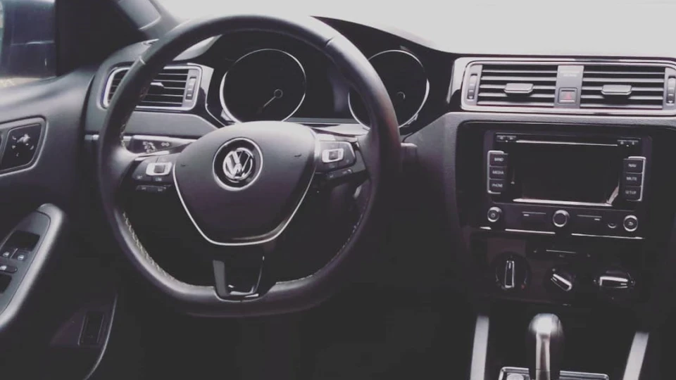 Volkswagen Jetta VW jetta sport 1.8t 2