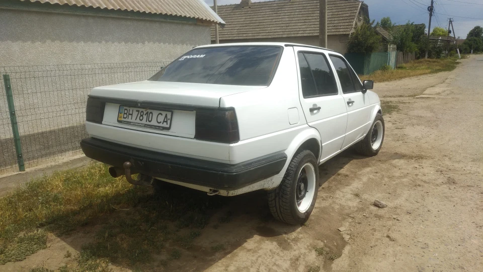 Volkswagen Jetta Заряджена стиляга 4