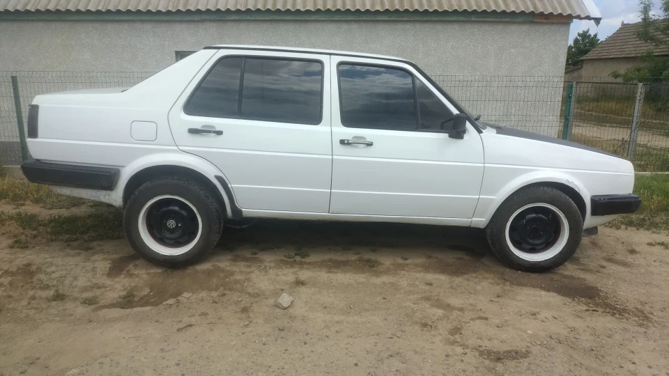 Volkswagen Jetta Заряджена стиляга 5