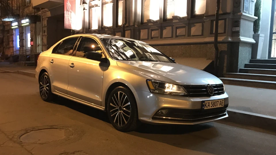 Volkswagen Jetta Желетка 3