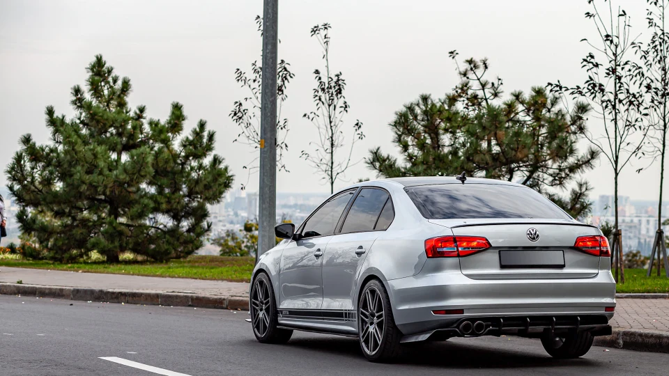 Volkswagen Jetta Желетка 4