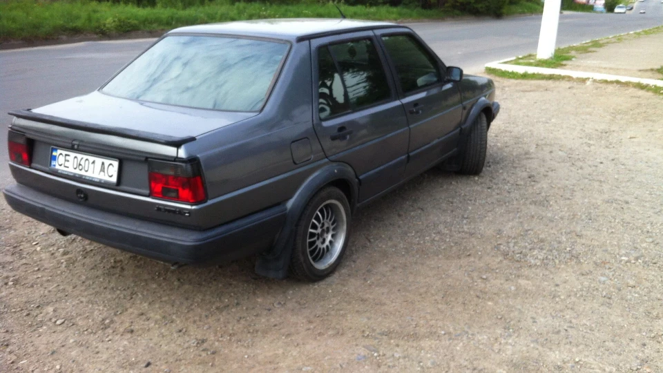 Volkswagen Jetta Жужа
