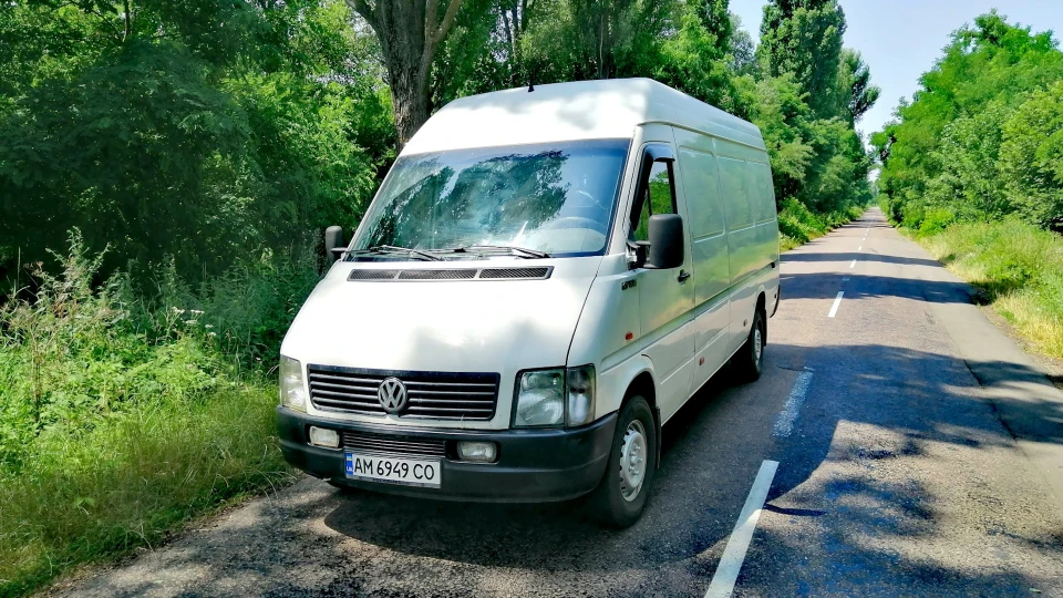 Volkswagen LT 35 2.5 TDI 2